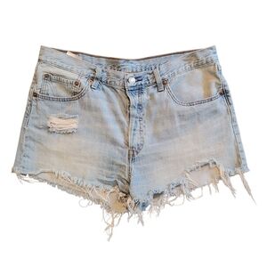 Levi's 501 Women's W32 Light Wash Button Fly Distressed Blue Jean Denim Shorts